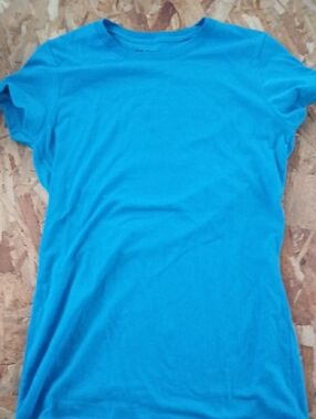 Gildan Bright Turquoise Performance Tee